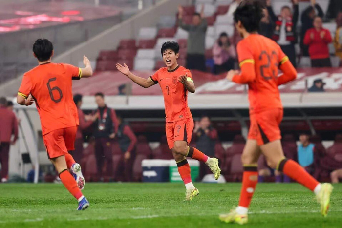 c7娱乐部门-董路：中国足球20年不断重复失败！谁也不接受教训 从来不会反思|安东尼奥|U23|中国男足|泰国足球|世少赛_新浪体育_新浪新闻