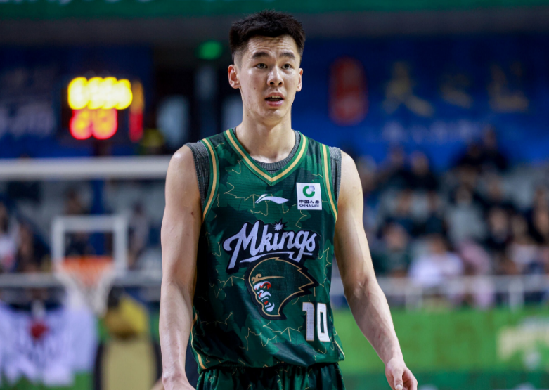 C7娱乐-CBA本土得分王！郭昊文：现在真不去夜店 咋不说我有100个对象